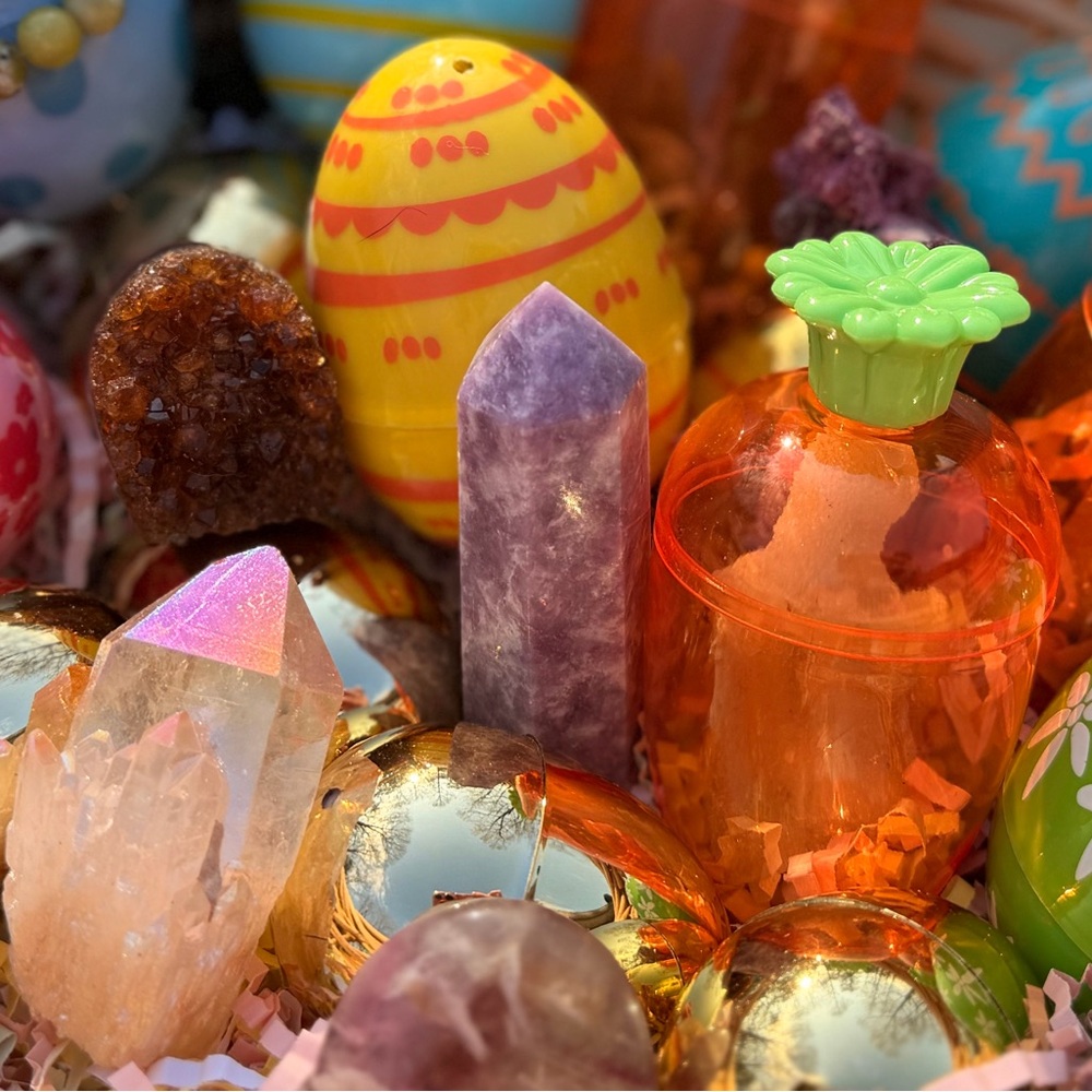 NEW! Crystal Easter Egg